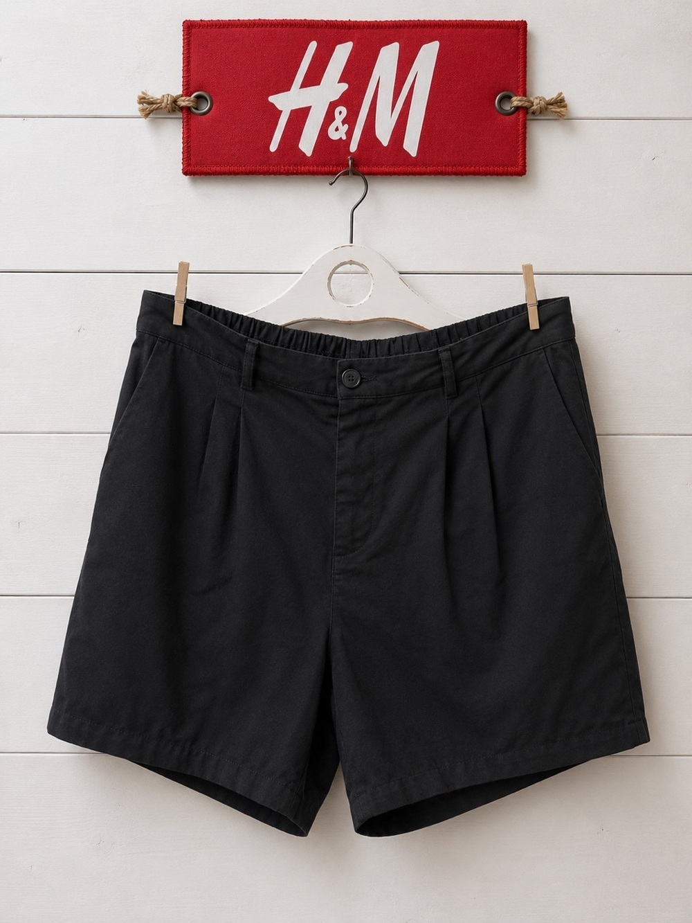 H&M Black Pleated Shorts Size 3XL